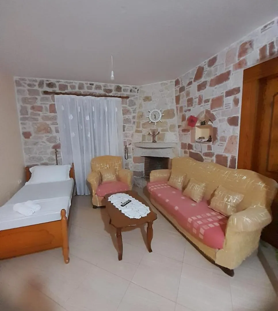 Vila Redstone Apartment Ksamil