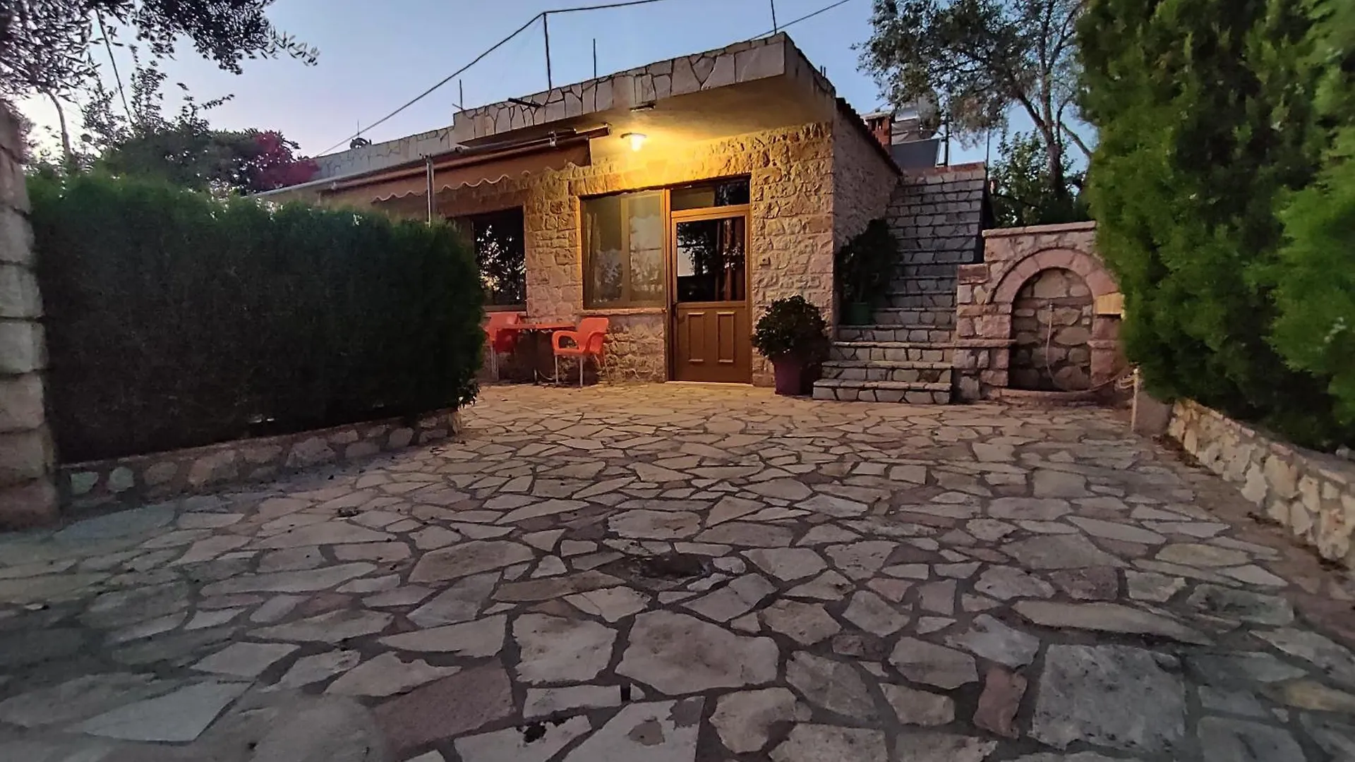 Vila Redstone Apartment Ksamil