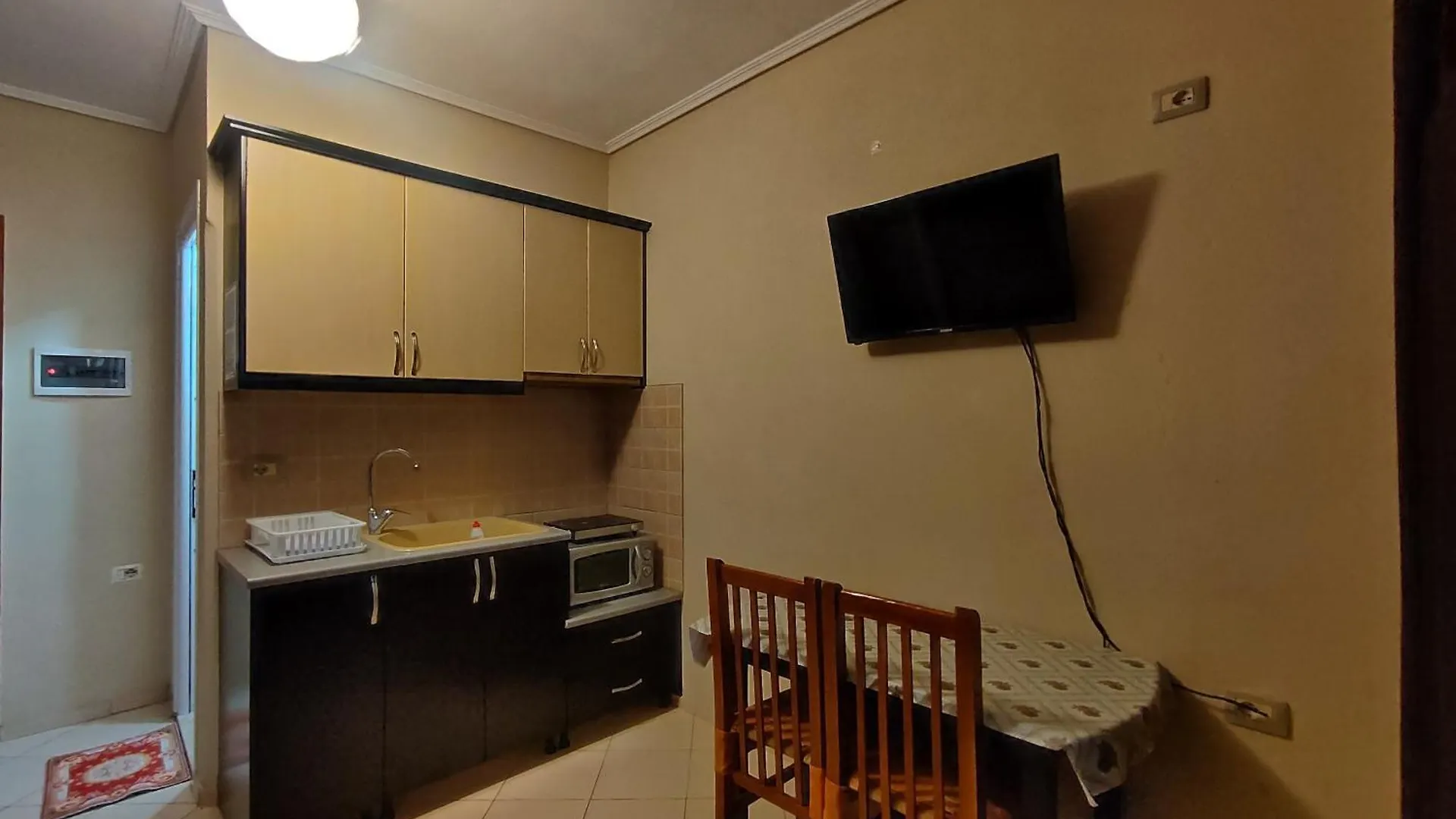 Vila Redstone Apartment Ksamil