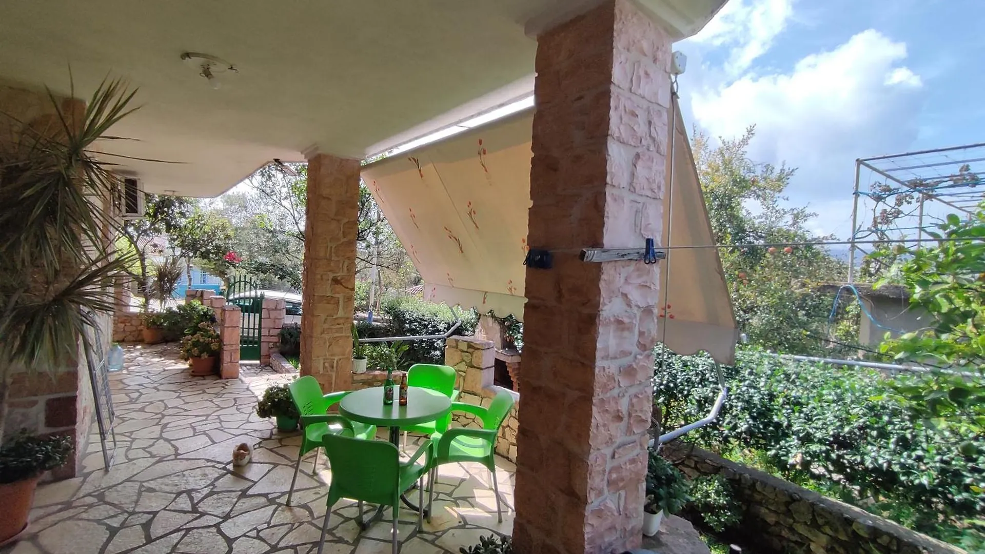 Vila Redstone Apartment Ksamil