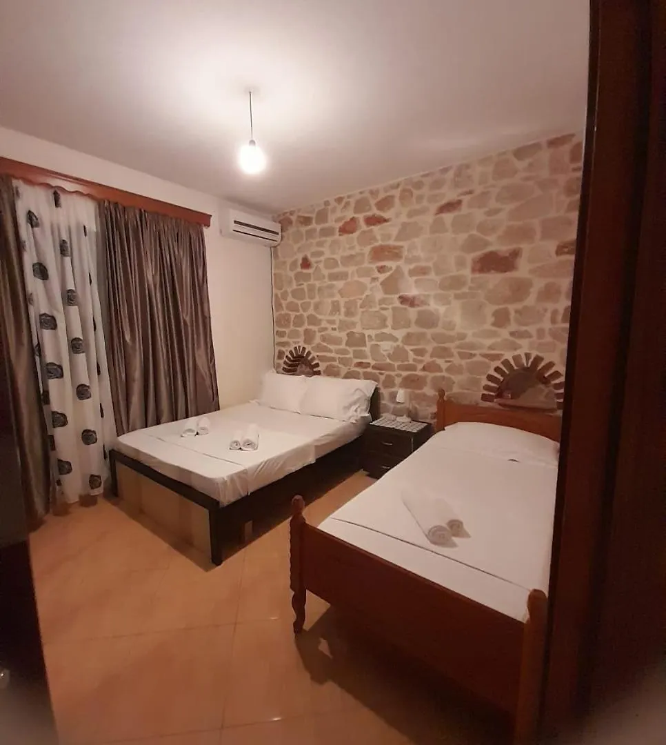Vila Redstone Apartment Ksamil